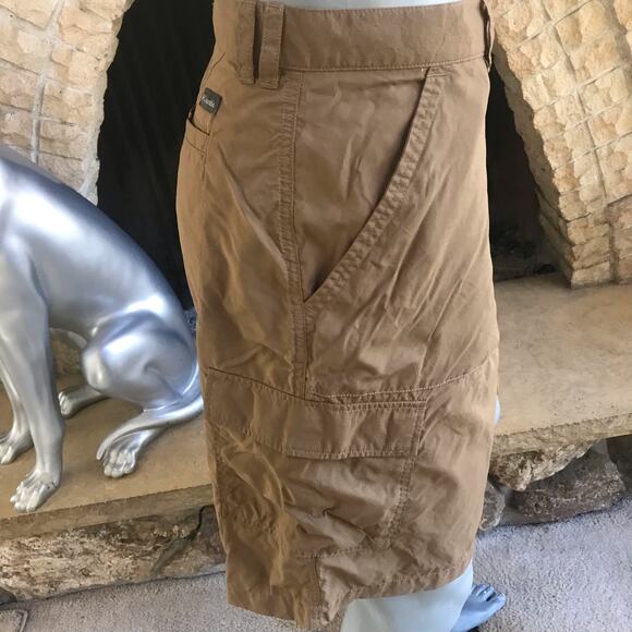 Columbia Omni Shade Sun Protection Cargo Tan Nylon Hiking Shorts Men's Size 42 - Picture 4 of 7